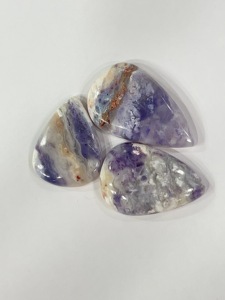 Lot de 10 cabochons en pierre Tiffany violette naturelle, 37g, vente en gros, fournisseur en vrac de pierres précieuses pour les acheteurs chinois - Product Image 2