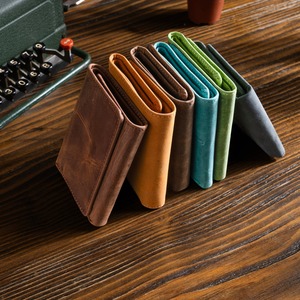 Cartera Triple de Cuero Genuino Hecha a Mano para Hombre, con Logotipo Personalizado, Estilo Vintage, Tarjetero de Cuero Vacuno, LTW-0224 - Product Image 6