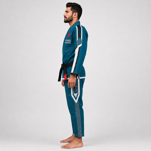 Uniforme profesional de jiu jitsu que ofrece comodidad premium, construcción duradera y movimiento fluido en cada día de entrenamiento. - Product Image 5