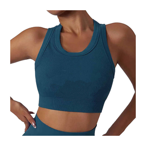 Conjunto de yoga de 2 piezas para mujer, sensación de segunda piel, ropa deportiva, shorts de yoga de cintura alta y sujetador deportivo con cuello halter - Product Image 5
