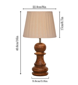 Lampe de table en bois artisanale Bishop Chess avec abat-jour en lin à volants, lumière décorative unique pour chambre à coucher, salle de jeux, salon, vente en gros - Product Image 2