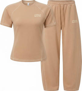 Ensemble de survêtement rose personnalisé pour femme, deux pièces, t-shirt à manches courtes et pantalon de survêtement large, tenue de sport d'été - Product Image 2