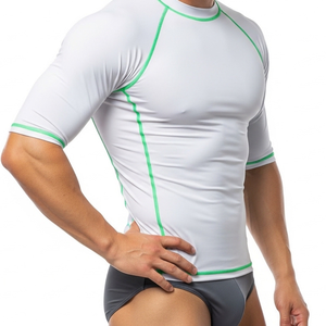Rashguard homme de qualité supérieure, tissu de haute qualité, coupe confortable, séchage rapide, respirant, idéal pour le surf. - Product Image 4