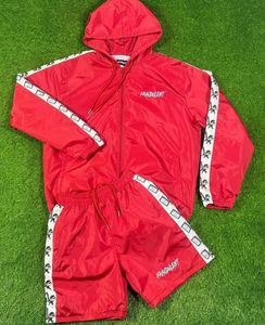 Ensemble de survêtement noir personnalisé avec bandes réfléchissantes, veste zippée et pantalon, vêtements de sport pour hommes et femmes, séchage rapide, idéal pour la gym et la course à pied - Product Image 5