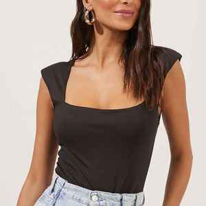 Body de punto acanalado con cuello tipo solapa, control de abdomen, efecto levantacola, transpirable, ligero, 100% poliéster, ajuste ceñido, corto sin mangas - Product Image 3