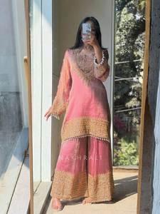 Traje indio étnico de seda gruesa cosida, de secado rápido, estilo moderno, para mujer, Kurta/Palazzo, para bodas y fiestas. - Product Image 3