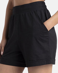 Shorts Casuales de Verano para Mujer, Personalizados OEM/ODM, en Tela Elástica de Felpa, Color Negro Sólido, con Bolsillos Laterales con Botones y Cintura Elástica - Product Image 2