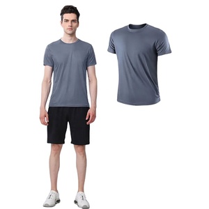 ชุดเสื้อผ้า2ชิ้นสำหรับฤดูร้อนของผู้ชายเสื้อยืดผ้าโพลีเอสเตอร์ระบายอากาศและกางเกงขาสั้น - Product Image 4