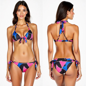Conjunto de Bikini Sexy para Mujer, Traje de Baño de Dos Piezas con Tiras Laterales, Top Triangular Estampado y Braguita con Lazos Laterales - Product Image 3