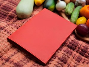 ที่ใส่เมนูหนังแท้สุดหรู งานแฮนด์เมด โลโก้สั่งทำได้ สำหรับโรงแรม คาเฟ่ กันน้ำ น้ำหนักเบา ขายส่งจำนวนมาก - Product Image 2