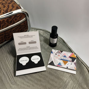 Échantillon compact de parfum solide pour coffret cadeau ou kits promotionnels à base d'huile et facile à transporter dans les poches - Product Image 1