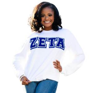 Sudadera Zeta Phi Beta Vintage Blanca Unisex con Letras Griegas Bordadas en Chenille, Informal, de Felpa - Product Image 3