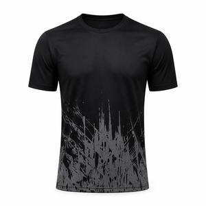 เสื้อยืดคอกลมแขนสั้นผู้ชายสไตล์สปอร์ต สีดำเทา พิมพ์ลายแบบซับลิเมชั่น แห้งเร็ว ทรงเข้ารูป ผ้าถักเนื้อนุ่ม โพลีเอสเตอร์ 100% น้ำหนัก 180 กรัม - Product Image 2