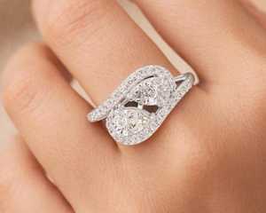 Bague Bypass Toi et Moi en Moissanite Taille Poire Style Floral avec Halo pour Femme, en Argent 925 Original, Cadeau Raffiné pour Anniversaire ou Promesse pour Amoureux - Product Image 1