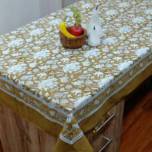 Nappe en coton 100% faite à la main avec motifs floraux imprimés au bloc - Lavable, absorbante et personnalisable - Product Image 1