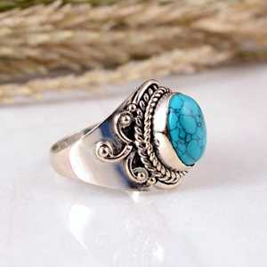 Anillo de Boda de Plata de Ley 925 con Turquesa Azul en Engaste de Bisel, Hecho a Mano, Estilo Antiguo, Vintage, Bohemio, Texturizado y Oxidado - Product Image 2