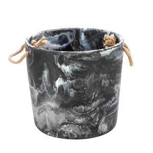 Seau à glace pour champagne en résine effet marbre, pour les fêtes en intérieur ou en extérieur, ou toute occasion, entièrement personnalisable - Product Image 2