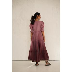 เดรสยาวผ้าฝ้ายลายมัดย้อมสไตล์ฤดูร้อน แขนพอง คอวี ทรงเอพลิ้วสวย ใส่สบาย เหมาะสำหรับวันพักผ่อนสำหรับผู้หญิง - Product Image 4