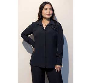 Camisas de alta calidad de color negro para mujer, estilo casual con cuello, bordadas a mano, precio razonable. - Product Image 1