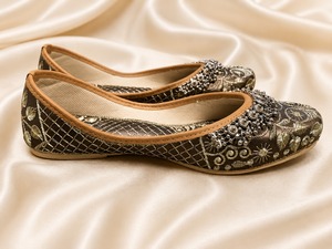 Women Ethnic Thread <b>Work</b> Raxine Khussa Jutti Ballet Flat <b>Shoes</b> Beaded Floral Traditional Wedding <b>Comfortable</b> High-quality PVC - Product Image 4