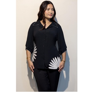 เสื้อเชิ้ต SIENNA Black Moss Crepe พรีเมียมและหรูหราสำหรับผู้หญิง ซื้อโดยตรงจากซัพพลายเออร์ - Product Image 1