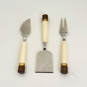Couteau à fromage attrayant, ensemble de 3 pièces en acier inoxydable avec manche en résine, décoration de table, trancheur, couverts, couteaux à fromage - Product Image 4