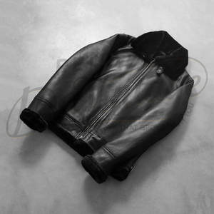 Chaqueta de Cuero Genuino Negra para Hombre, Forrada con Piel de Oveja, Estilo Aviador, para Invierno, con Cuello de Piel - Product Image 2