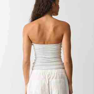 Débardeur court bustier uni pour femme, style urbain, en jersey 100% coton, respirant et écologique - Product Image 2