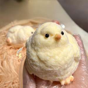 CHENXI Lindo Pollito Taba, Juguete Ultra Suave y Blandito, Juguetes Antiestrés para Apretar, Animales Blanditos Unisex para Mayores de 8 Años - Product Image 3