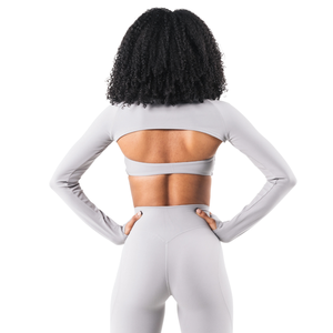 Haut court à manches longues pour femme, coupe ajustée, tissu léger, style superposé, idéal pour le sport, le yoga et la gym - Product Image 2