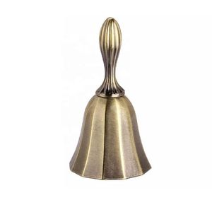 Clochettes suspendues en laiton poli sur mesure, artisanat métallique, carillons à vent, petites clochettes dorées pour la décoration de Noël - Product Image 6