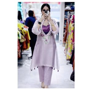 Set Kurti con ricami di paillettes su filo di organza di alta qualità, micro coppe interne, Kurti da 16 pollici, <span class=keywords><strong>pantaloni</strong></span> taglia unica, abbigliamento etnico. - Product Image 1