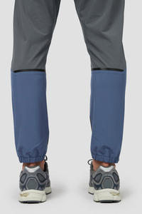 Conjunto de Chándal Personalizado de Poliéster y Nylon con Chaqueta Cortavientos y Pantalones Jogger con Cremallera para Hombre - Product Image 2