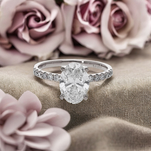 Bague de fiançailles élégante en or massif 14 carats pour femmes, diamant taillé en laboratoire de 2 carats, certifié IGI, pierres latérales en diamant CVD, cadeau - Product Image 1