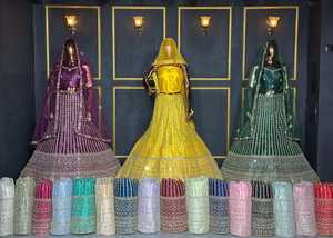 Lehenga Choli en tissu net avec broderie au fil, travail miroir et embellissement en pierres, proposé en 20 couleurs et 10 designs élégants - Product Image 2