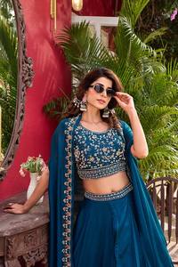 Ensemble Lehenga Choli brodé bleu en soie Banarasi Anarkali avec dupatta lourd, robe de soirée de mariage - Product Image 2