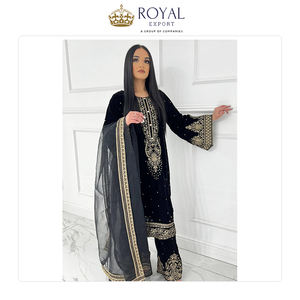 Colección de Trajes Pakistaníes de Diseñador a Precio Accesible, el Mejor Conjunto de Traje de Terciopelo para Fiestas y Festivales con Bordado - Product Image 3