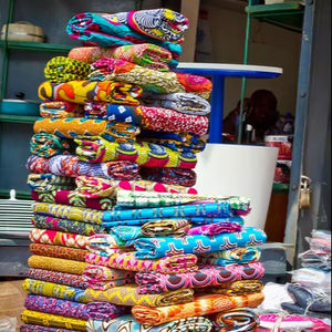 Tissu africain imprimé à la cire, coton coloré pour chemises personnalisées et exportation mondiale - Product Image 1