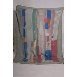 ผ้าห่มกันธา กูดรี ทำมือสไตล์วินเทจจากอินเดีย ผ้าฝ้าย โบโฮ ผ้าคลุมเตียง ผ้าห่มสองด้าน ของตกแต่งบ้าน ลาวินาส เป็นมิตรกับสิ่งแวดล้อม - Product Image 3