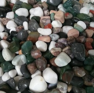 Galets lisses en agate naturelle de haute qualité pour l'aménagement extérieur, les allées de jardin, la décoration des aquariums et des parcs - Product Image 3