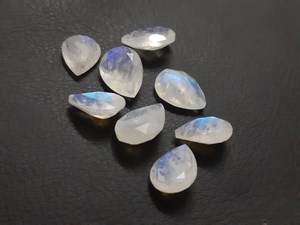 High Quality Natural Wholesale <b>Rainbow</b> Moonstone Pear Faceted Cut Loose Gemstone <b>Top</b> Quality Moonstone Jewelry Making Bulk Stone - Product Image 6