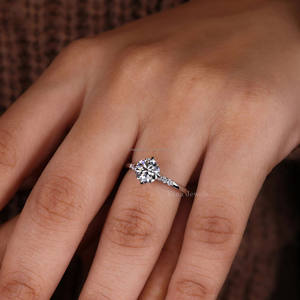 Bague de fiançailles et de mariage en or blanc 10 carats certifiée IGI bague d'anniversaire Solitaire en diamant cultivé en laboratoire pour femmes bijoux en platine - Product Image 2