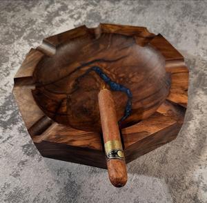 Cenicero de Escritorio Moderno de Madera con Forma Personalizada para Uso en el Hogar y el Automóvil - Product Image 3