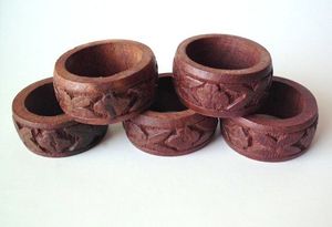 Anneau de serviette élégant en bois écologique pour les arrangements de table de mariage à la maison, dans les hôtels et les restaurants - Product Image 4