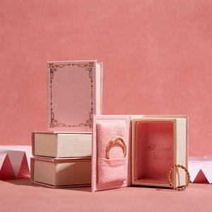 Nuevo Estilo, Caja de Joyería de Terciopelo con Logotipo Personalizado, de Lujo, Pequeña, con Forma de Libro, Cierre Magnético, Grabado en Relieve, para Guardar Anillos y Collares - Product Image 2