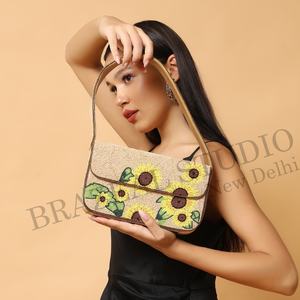 Nouveauté BRAZEAL STUDIO – Sac à main d'épaule pour femme, motif géométrique perlé, idéal pour mariage et tenues de mariée - Product Image 3