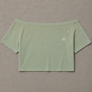 T-shirt court femme personnalisé en strass, coupe ample, en maille de coton, avec détails scintillants, style boxy, vêtement de boutique - Product Image 3