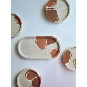 Plateaux décoratifs en résine ovales et ronds pour le style du comptoir de salle de bain - Product Image 2