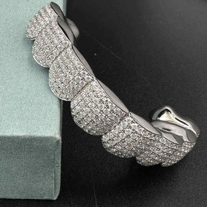 Grillz de Dientes de Diamantes de Lujo Hechos a Medida, Joyería Hip Hop con Acabado Brillante para Hombres y Mujeres Amantes de la Moda - Product Image 2