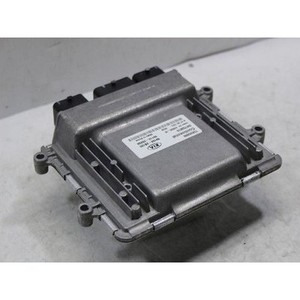 ECUs y Módulos de Computación Usados Forte 391032B120 - Product Image 3